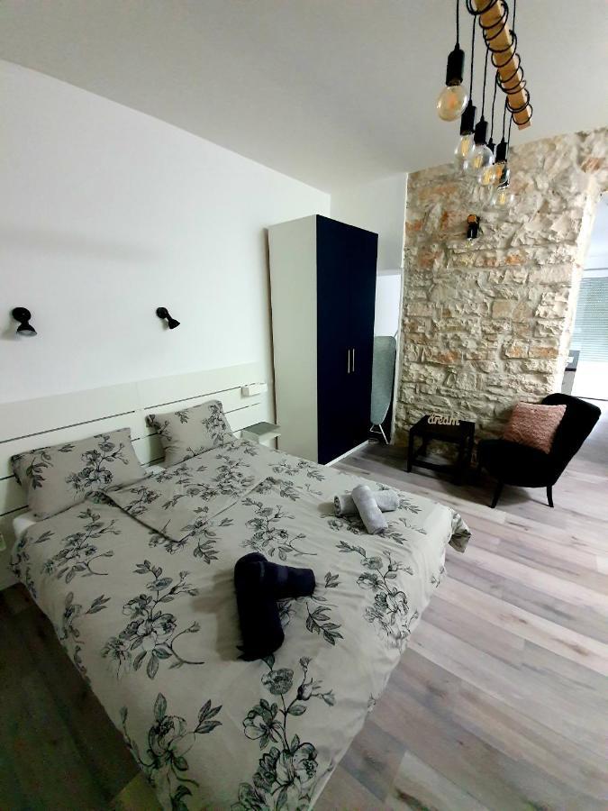 Ferienwohnung Polei Istria Pula Exterior foto